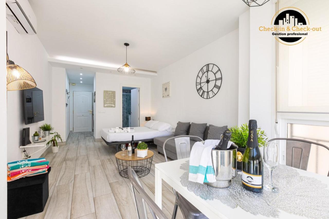 Apartamento El Ciaboga Centro De Торемолинос Екстериор снимка