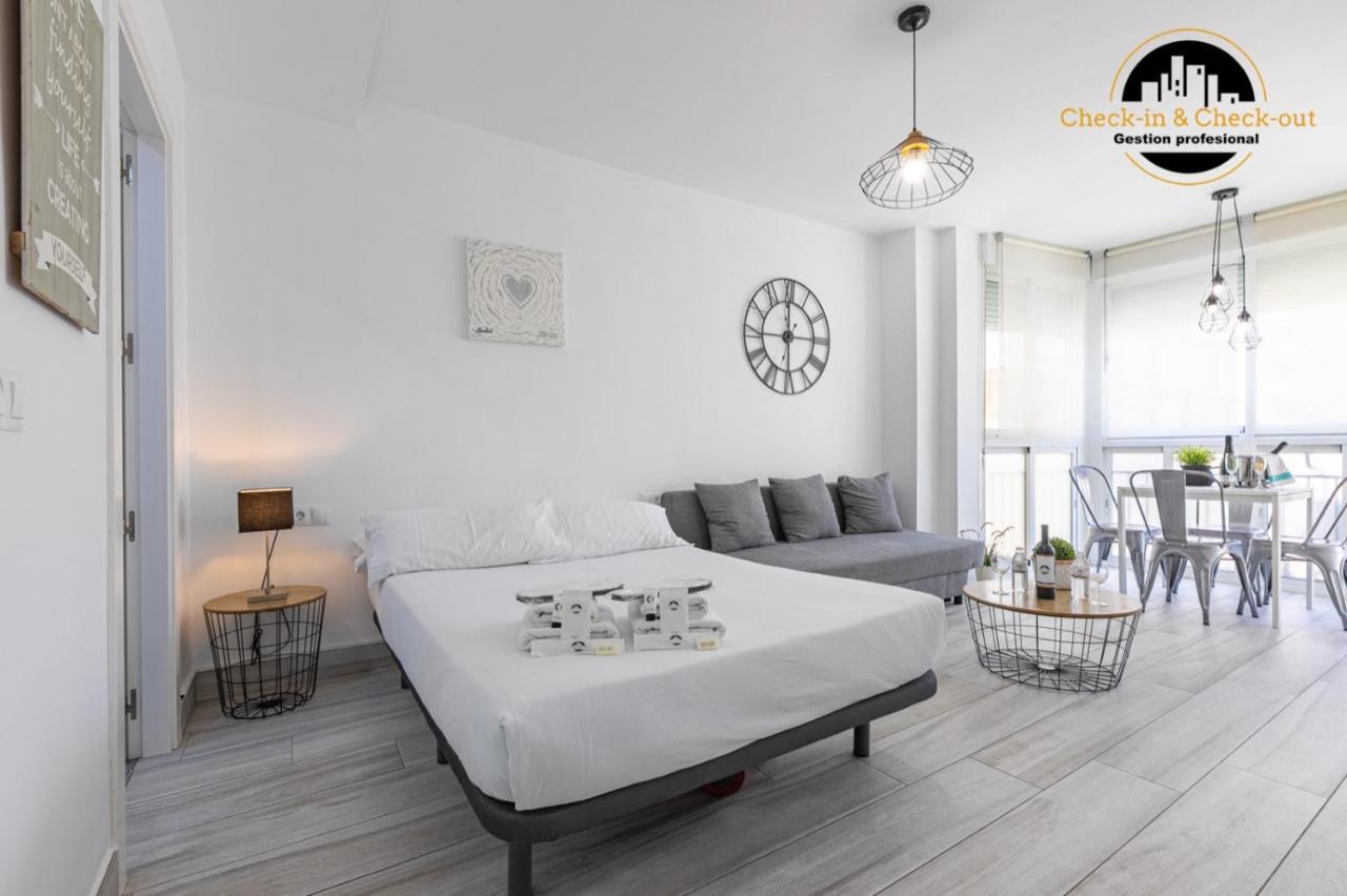 Apartamento El Ciaboga Centro De Торемолинос Екстериор снимка