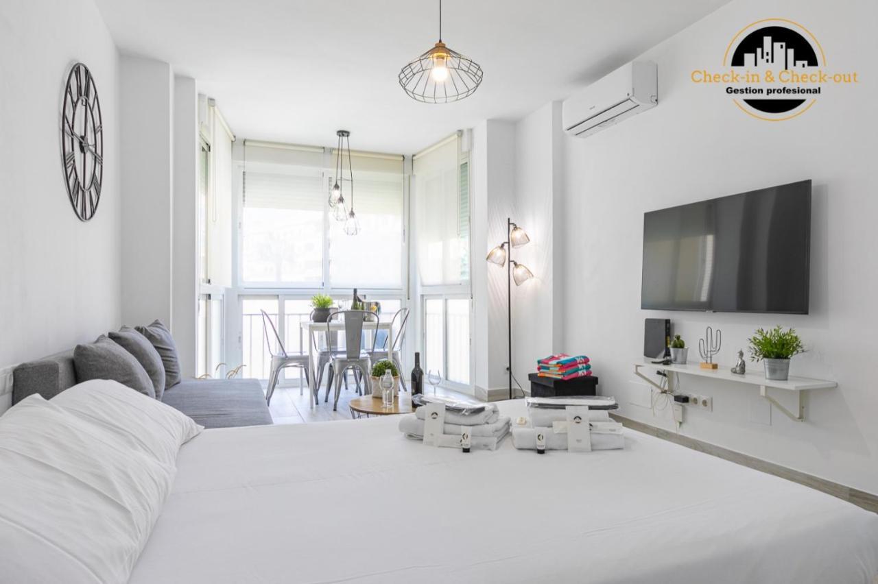 Apartamento El Ciaboga Centro De Торемолинос Екстериор снимка